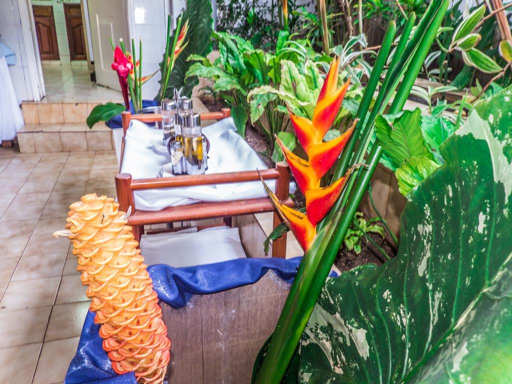 Hotel Avenida Sao Tome Esterno foto