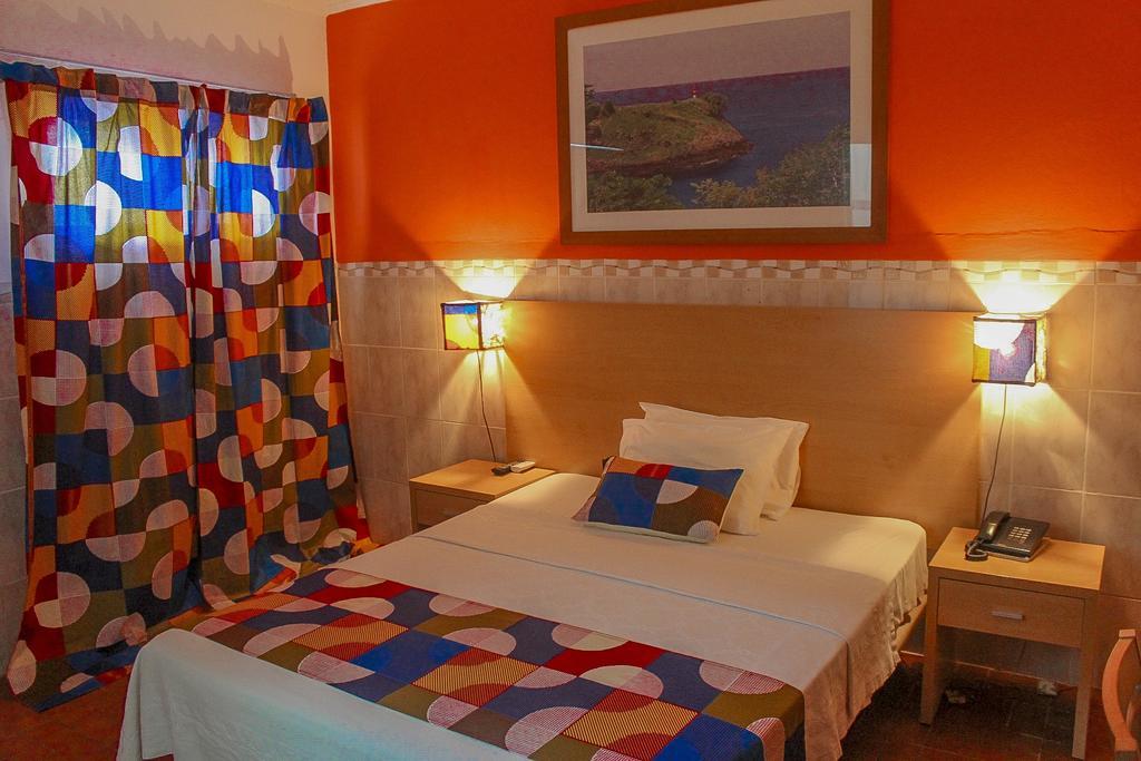 Hotel Avenida Sao Tome Esterno foto